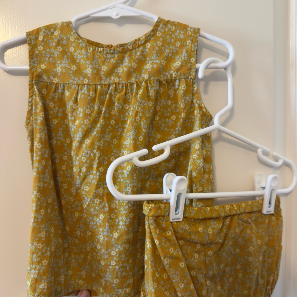 Imps & Elfs mustard floral sleeveless top & shorts set size 80cm (18-24months)